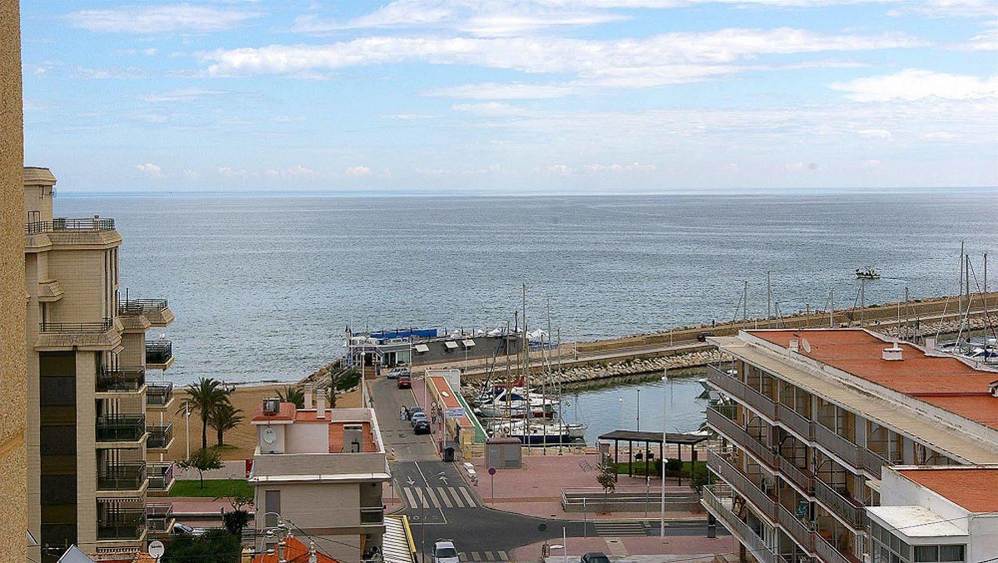 Apartamentos Turisticos Biarritz - Bloque I Gandía Exteriör bild